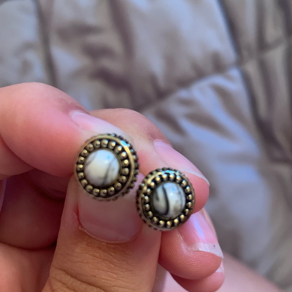 House of Harlow Studs